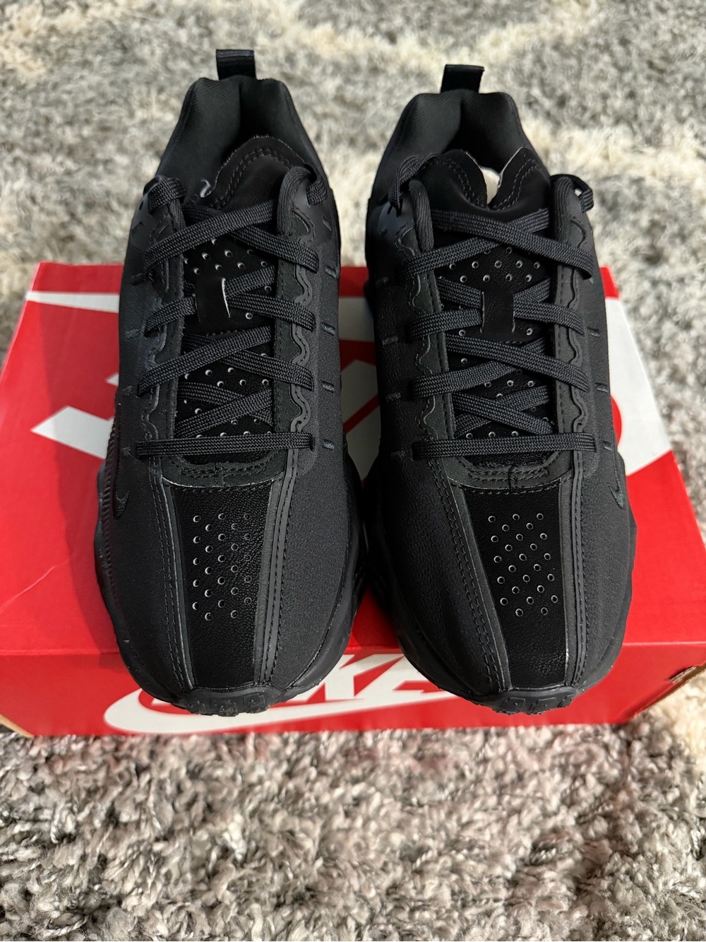 Nike Ava Rover all black